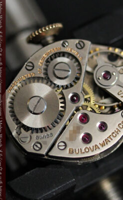 ブローバの金銀2色の装飾際立つ女性用アンティーク腕時計 【1942年製】-W1477-14