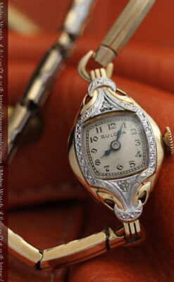 ブローバの金銀2色の装飾際立つ女性用アンティーク腕時計 【1942年製】-W1477-5