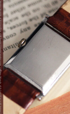 オメガ アンティーク腕時計 上品な黒と金のコントラスト 【1943年製】-W1481-16