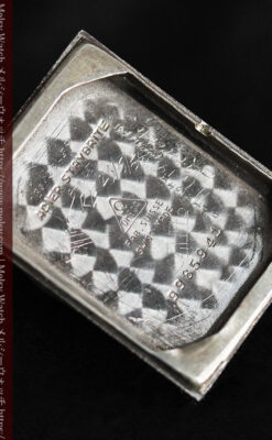 オメガ アンティーク腕時計 上品な黒と金のコントラスト 【1943年製】-W1481-17