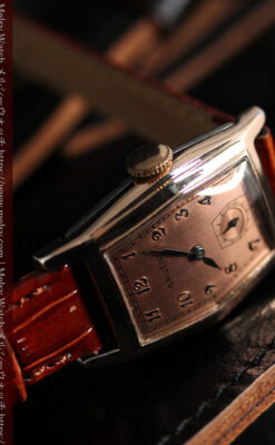 グリュエン 縦長六角形のアンティーク腕時計 ローズ色 【1950年頃】-W1482-10