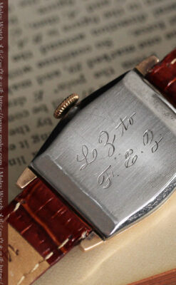 グリュエン 縦長六角形のアンティーク腕時計 ローズ色 【1950年頃】-W1482-14