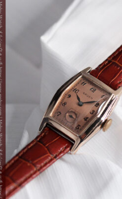 グリュエン 縦長六角形のアンティーク腕時計 ローズ色 【1950年頃】-W1482-6