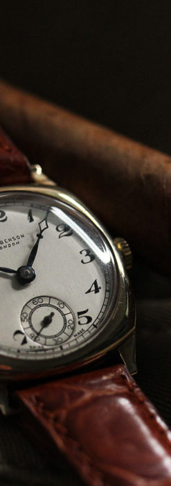 英国ベンソン クッション型の金無垢アンティーク腕時計 【1950年頃】-W1484-1