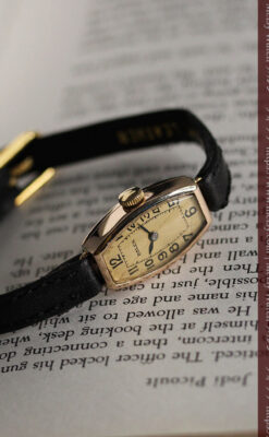 ロレックス 細長い樽型の女性用金無垢アンティーク腕時計 【1930年頃】-W1486-9