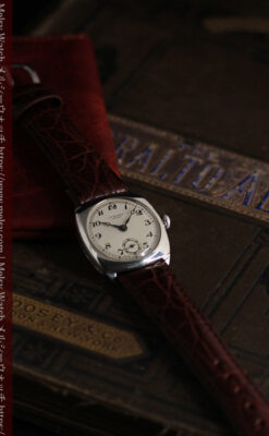 英国ベンソン 上品な騎士の彫りと銀無垢アンティーク腕時計 【1937年頃】-W1498-10