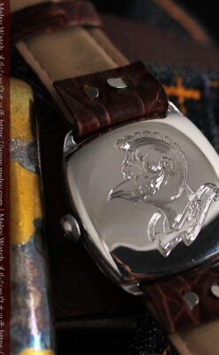 英国ベンソン 上品な騎士の彫りと銀無垢アンティーク腕時計 【1937年頃】-W1498-14