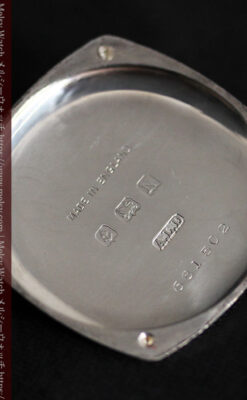 英国ベンソン 上品な騎士の彫りと銀無垢アンティーク腕時計 【1937年頃】-W1498-19