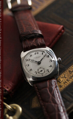 英国ベンソン 上品な騎士の彫りと銀無垢アンティーク腕時計 【1937年頃】-W1498-5