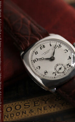 英国ベンソン 上品な騎士の彫りと銀無垢アンティーク腕時計 【1937年頃】-W1498-6