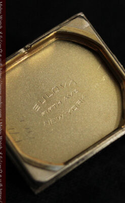 ブローバ 中世闘士の鎧兜のようなアンティーク腕時計-W1501-14