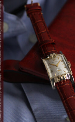 ブローバ 中世闘士の鎧兜のようなアンティーク腕時計-W1501-2