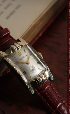 ブローバ 中世闘士の鎧兜のようなアンティーク腕時計-W1501-8