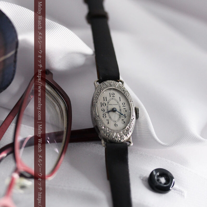 細工の綺麗なウォルサムの婦人物アンティーク腕時計 【1931年製】-W1504-1