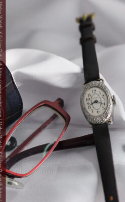 細工の綺麗なウォルサムの婦人物アンティーク腕時計 【1931年製】-W1504-2