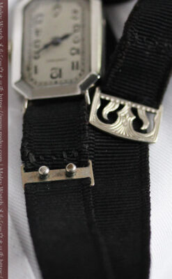 ロンジン 長八角形と布バンドの女性用アンティーク腕時計 【1926年製】-W1506-16