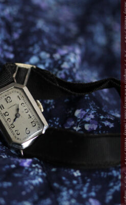 ロンジン 長八角形と布バンドの女性用アンティーク腕時計 【1926年製】-W1506-5