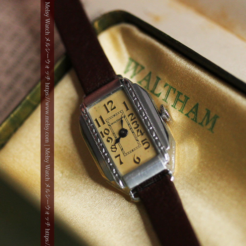 昭和初期の深みあるウォルサムの女性用アンティーク腕時計 【1934年製】