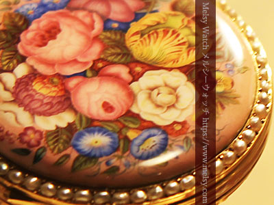 エナメル装飾のケース