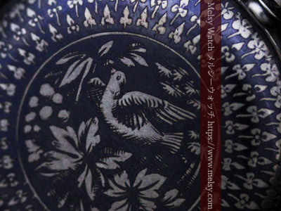 黒金装飾のケース