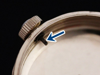 ケース側に固定された巻き芯