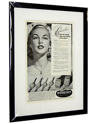 周りに空白部分を差し込んだ額縁