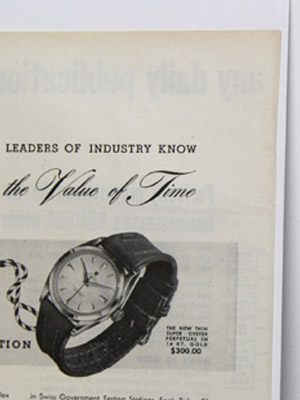 白無地の上のアンティーク広告