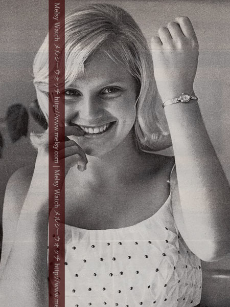 婦人物の腕時計を身に着けたブローバの広告より