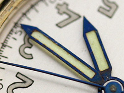 新しい塗料を入れた針