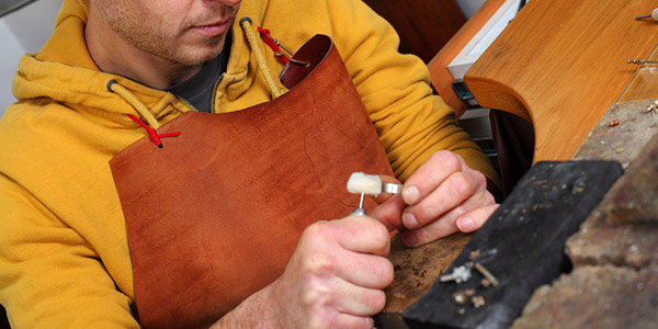 ジュエリー加工技術者