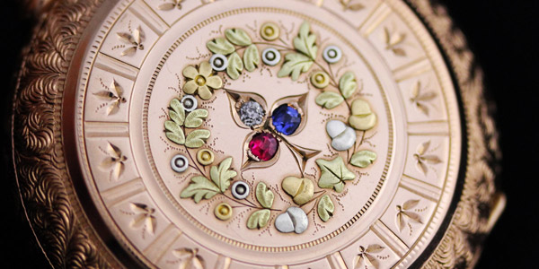 豪華な装飾の懐中時計ケース