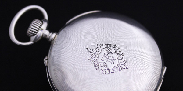 ダボ押し・ボタン式懐中時計