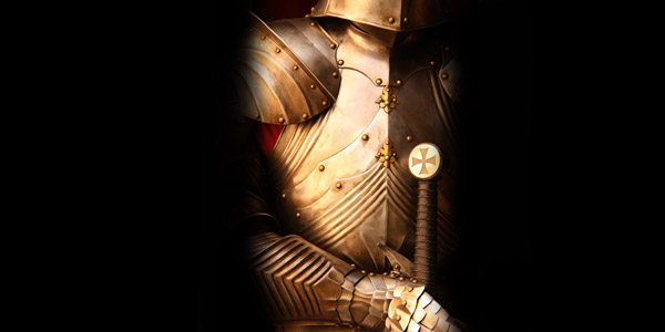 直立する西洋甲冑